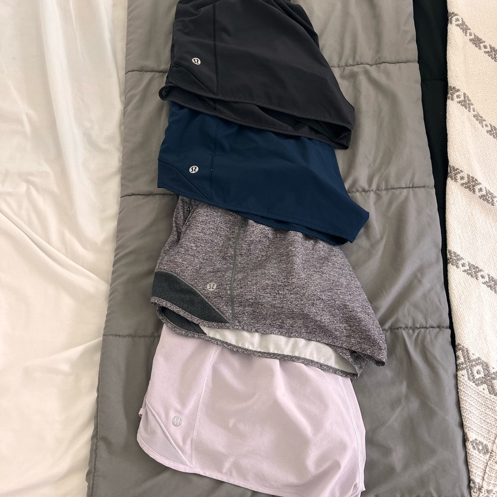 BRAND NEW Lululemon 2.5 hotty hot shorts
